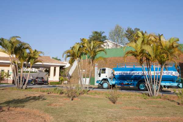 transportye de água para condomínios residenciais